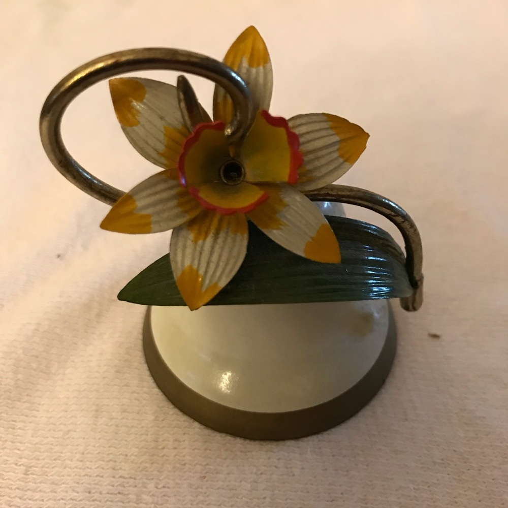 Vintage eclectic ceramic flower bell